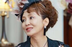 「ヤバい。歩けない…」神田うの、ブランド提供の衣装が合わずに苦しむインフルエンサーにピシャリ「自分がサイズを合わせるの」