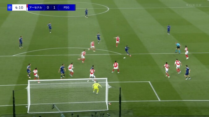 「信じられない…」PSG10番の“神業ボレー弾”に世界騒然！「なんてゴールだ」「ダイレクトでこれは上手すぎ」アーセナル守備陣を破壊した神コースの一撃【CL準決勝】 3枚目
