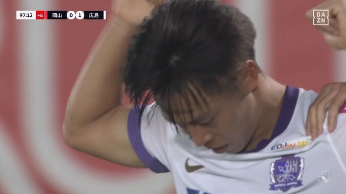 嘘だろ？日本代表初選出の超新星が“中国ダービー”で超劇的決勝弾「日本を背負って立つ漢」完璧過ぎるダイレクトシュート炸裂の瞬間 2枚目