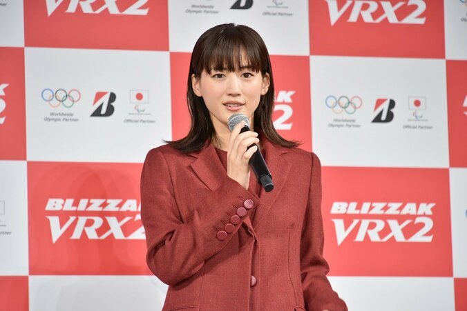 綾瀬はるか、体の柔らかさに自信あり！「わりと柔らかめ」 1枚目