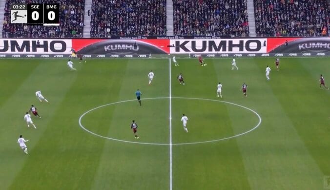 【写真・画像】「ナメすぎやろ」元ドイツ代表DFが“まさかの異変”「これはダメ」「気になるな」解説者も苦言を呈した“ありえない姿”にファン反応　1枚目