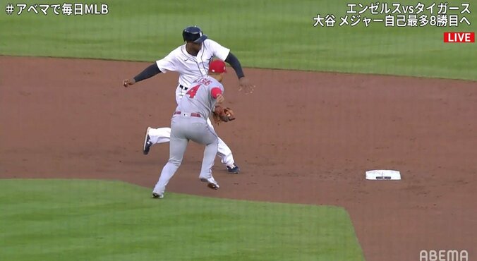 大谷翔平「よっしゃ！」喜び爆発 ピンチを救う味方の好守に「なんて肩だ」「イグちゃんナイスアシスト」ファンも歓喜 2枚目