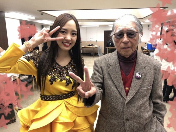 飯窪春菜、モー娘。卒コンに藤子不二雄A氏&“ドラクエ生みの親”堀井雄二氏ら訪問し感激 1枚目