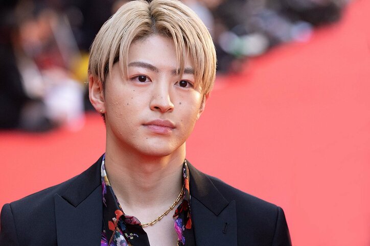 佐野玲於、今市隆二、小林直己ら、レッドカーペット登場にファン歓喜!