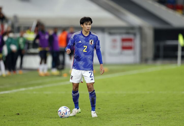 サッカー日本代表 山根視来選手