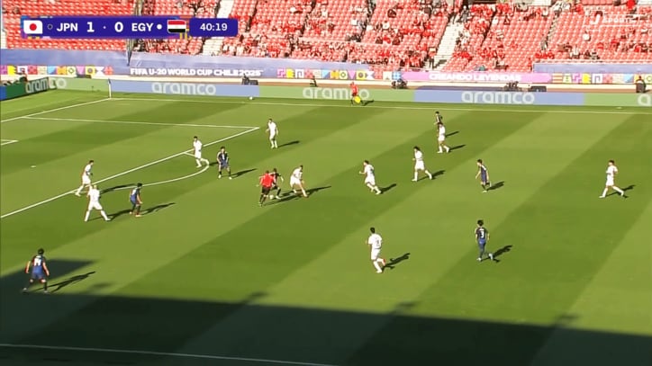 【写真・画像】【U-20W杯】日本代表10番の“絶品ノールックパス”に騒然！「技術の高さよ」「攻撃のスイッチを入れた」大関友翔が先制点を演出した瞬間　1枚目