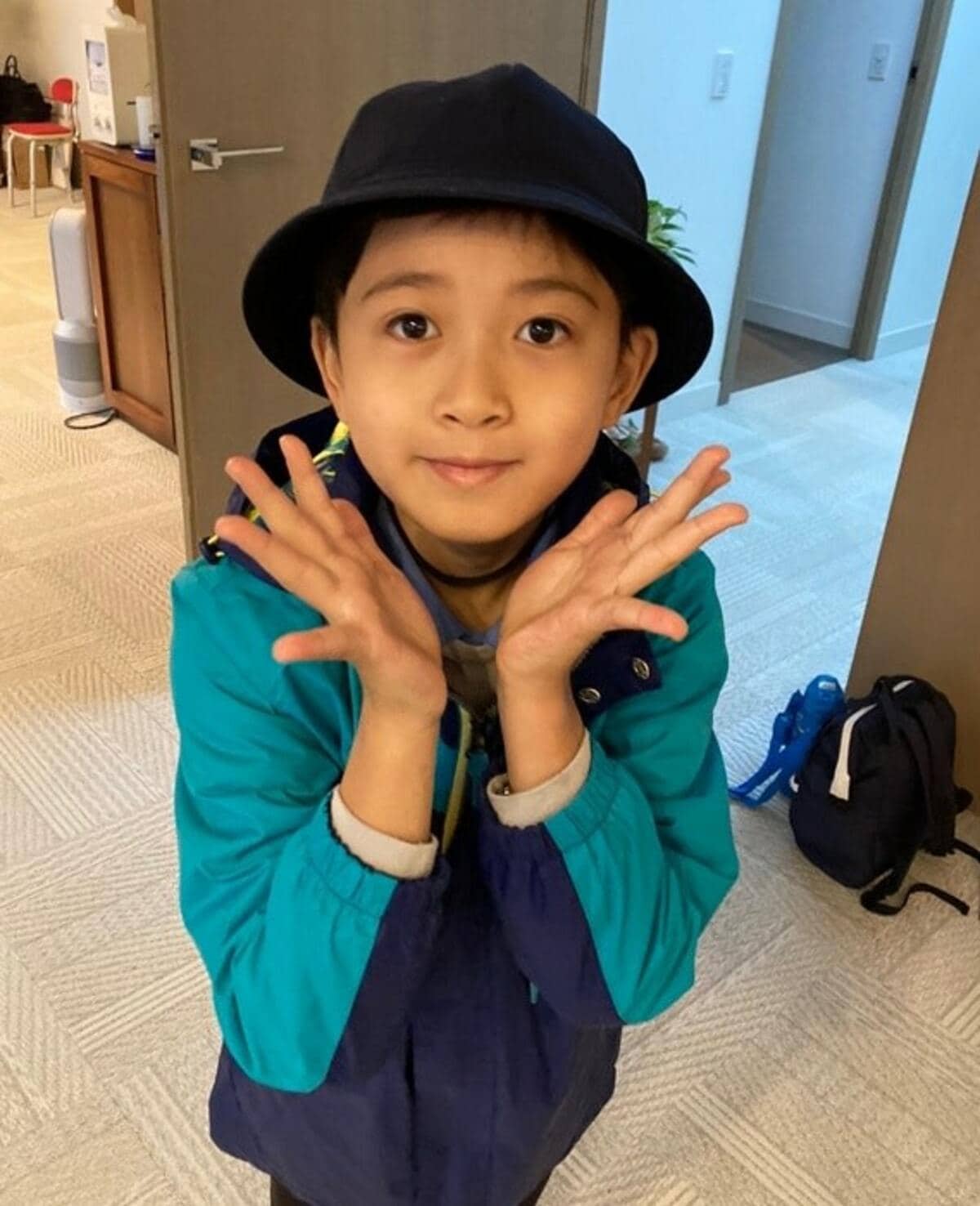 市川海老蔵 妻 麻央さんに驚くほど似ている息子の姿を公開 可愛い そっくり の声 話題 Abema Times