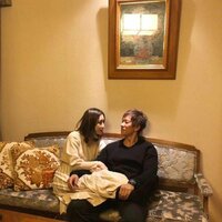 はあちゅう氏、夫・しみけんとの密着ラブラブ写真公開「羨ましい」「王子様とお姫様って感じ」の声