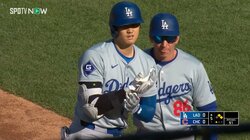 もうただのヒットじゃ満足できない…大谷翔平、ドン詰まり安打も塁上でちょっと不満げ「ヒットだからいいじゃんってならないんだな」