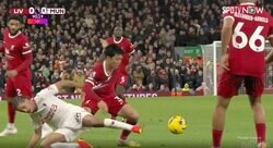 “リアル・モンスター”が潰しまくって大暴れ！「タックルが趣味」「20人もいない」 リバプール遠藤航は激レアな“タックル担当” 指揮官が大絶賛する鬼タックルを炸裂した瞬間