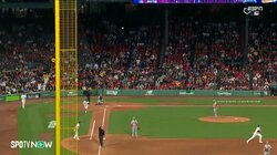 「見てはいけないものを！」ポール際に飛んだホームラン性の大飛球、事実を伝えるスロー映像に珍実況誕生