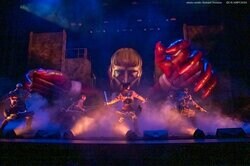 ミュージカル「進撃の巨人」初の海外NY公演はチケット完売、現地メディアも絶賛！12月に日本凱旋へ