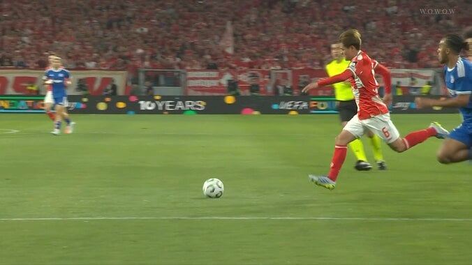 佐野海舟が“衝撃ゴラッソ” ボール奪取から豪快ミドルで値千金先制弾「バケモン」「えぐいって」SNS沸騰 2枚目