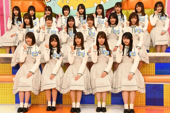日向坂46、小籔のシゴキで新たな魅力が開花!? 佐々木久美「こんな柿崎初めて見ました」 12枚目