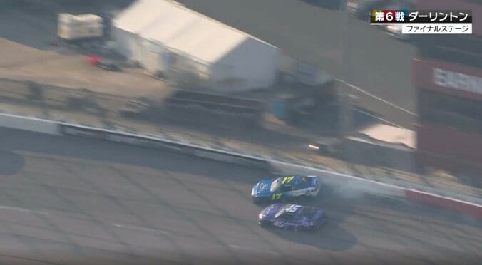 【写真・画像】「へっへ」解説が思わず笑った車内での“珍プレー”　気温30度超…灼熱の米レースでドライバーが大胆行動「暑くなっちゃうんで」　1枚目