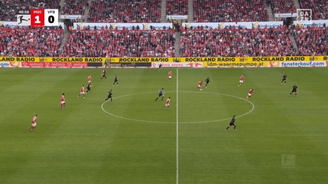 別格の推進力！佐野海舟の“回収→20m運搬→シュート”にファン驚愕「ボール奪取のセンスが凄すぎ」「惚れるわ」一人で攻守完結 4枚目