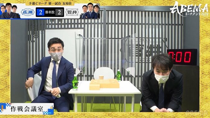 石井健太郎六段、時間ぎりぎりで放った一手に周囲の目も全開「えー！？」「何これ！」と驚きリアクション／将棋・ABEMAトーナメント 1枚目