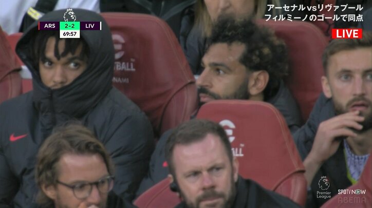 冨安健洋に“完敗”…昨季得点王が途中交代の憂き目 ベンチで見せた“虚無ってる”表情に「トミー被害者の会また増えた」同情の声も