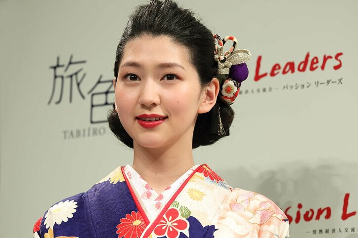 「インスタ映え狙った」藤田ニコルのド派手着物