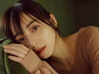 「女神が寝ている」「リアルお姫様」佐々木希の美しすぎる“接近ショット”に称賛の声