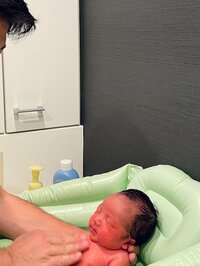 小泉貴之『初沐浴にチャレンジ』