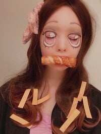 藤田ニコルが“家にある物”で「鬼滅の刃」禰豆子に変身！