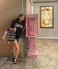 ハイヒールモモコ『映え写真スポット』