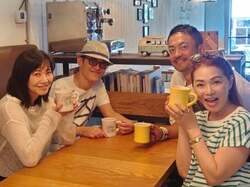  薬丸裕英、ハワイで同期とのランチを堪能「CAFE閉店ギリギリまで」