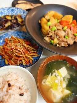 細川直美、品数豊富な手料理を公開「寒かったですね〜」