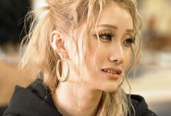 「円形脱毛症や耳が聞こえなくなったり」メンブレ告白の25歳ギャルモデル、29歳経営者に熱視線「本音を見せれる相手」