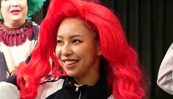 新しい学校のリーダーズ、ドラァグクイーン体験で「あなたアリエル？」なぜかディズニーキャラに