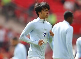 「緩急えぐすぎる」「切り返しやばいな」三笘薫がミニゲームで披露したキレキレのドリブル→右足弾にファン驚愕！