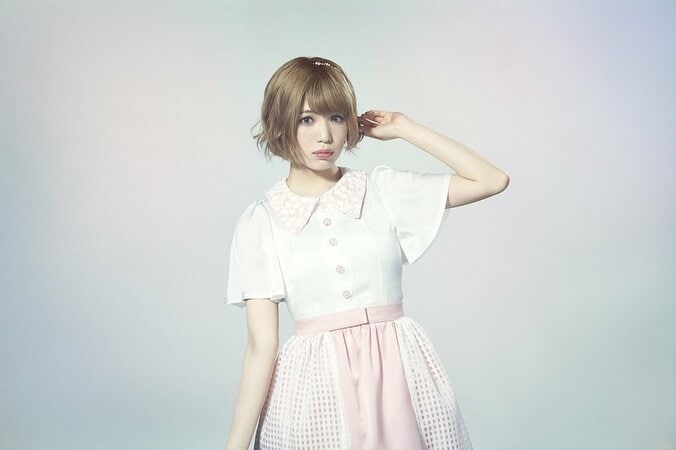 妄キャリ・胡桃沢まひる、UKカルチャー誌で日本人アイドル初の連載決定 1枚目