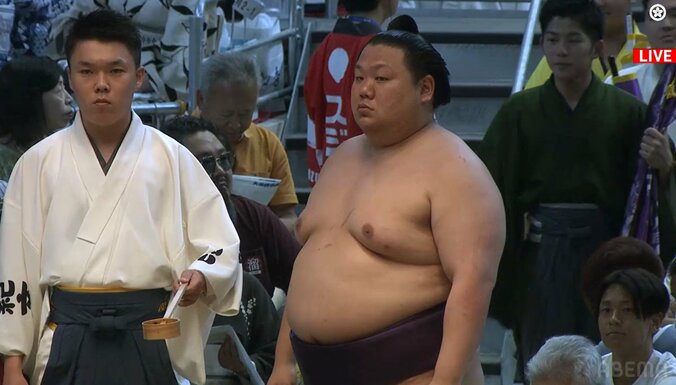 神野大地さんと「白鷺の姉御」の姿