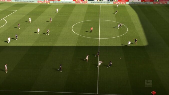 堂安律が「フランクフルトの中心」“美しすぎるダイレクト連携”が話題！新加入ながら「ずっと前からいる感覚」 2枚目