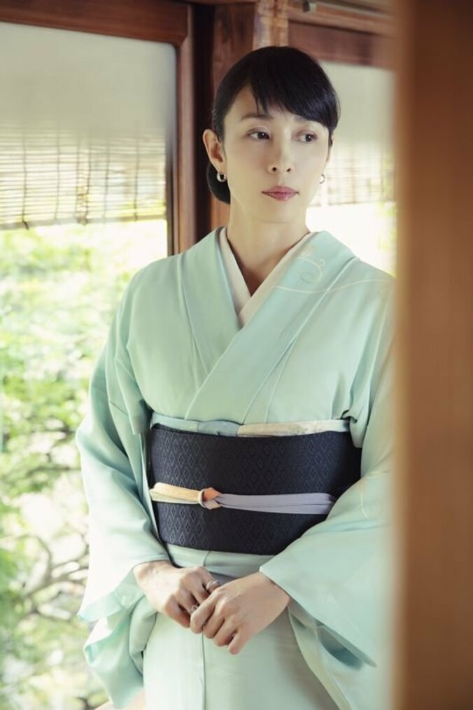 “怖い女”役が続く水野美紀、今度は相手を言葉で刺す略奪女に　「この怖さはこの年齢にならないと出せないもの」 7枚目