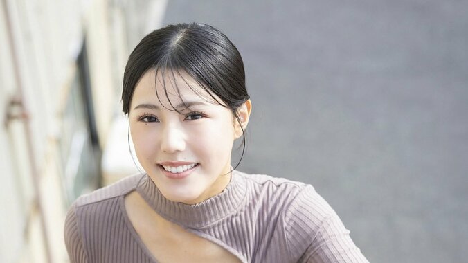 【写真・画像】タレント・モデル 真木しおり、トラック運転手としても働く一面を覗き見 ヤンマガWeb「働くお姉さん」カット　1枚目