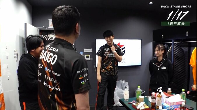 【写真・画像】仲間が大三元打った直後に負けてられるかって……竹内元太が明かした“力が入りまくってた理由”がカッコ良い チームメイトも笑顔に／麻雀・Mリーグ　2枚目