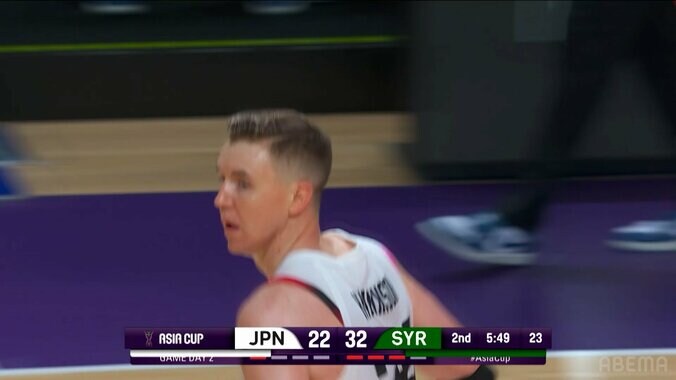 リング破壊！？ 日本代表主将の“爆裂スラムダンク”が衝撃級「めっちゃ揺れてた」「豪快」ホーキンソンがボードをグラグラさせた瞬間 4枚目