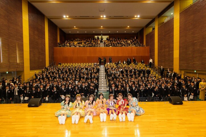 【写真・画像】FRUITS ZIPPERの冠番組がABEMAで放送決定…門出を迎える人たちを“サプライズ”で祝う 15日からスタート 1枚目