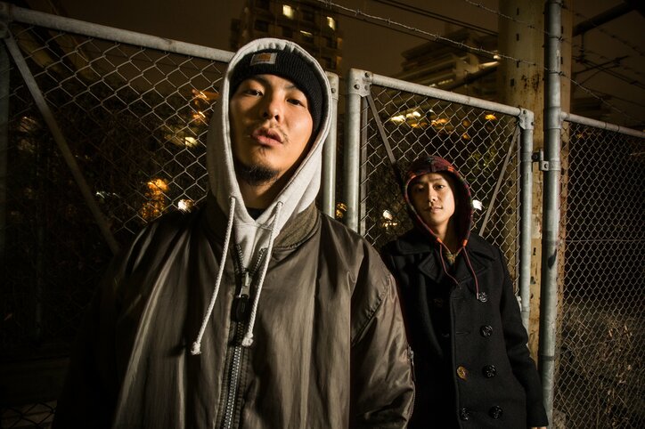 『これ以上出せない被害者』RHYME&B x SHEEF THE 3RDが仲間の逮捕を乗り越え完成させたアルバム『D.O.B.B.』を語る