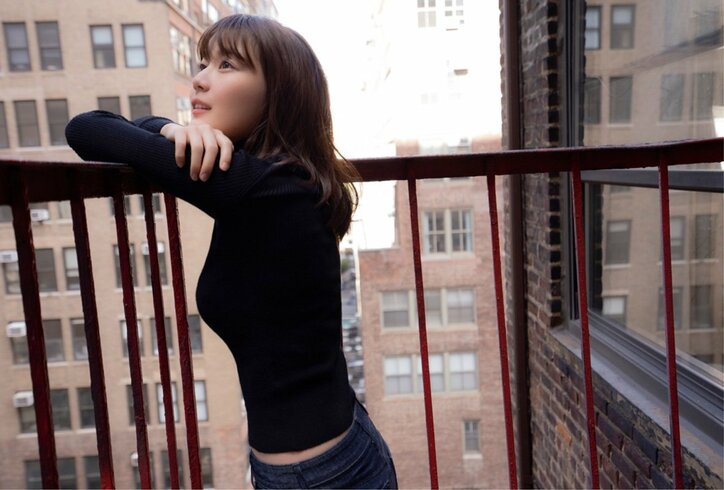 「キュウリをかじるのが、私の”インターミッション”」乃木坂46生田絵梨花が2nd写真集