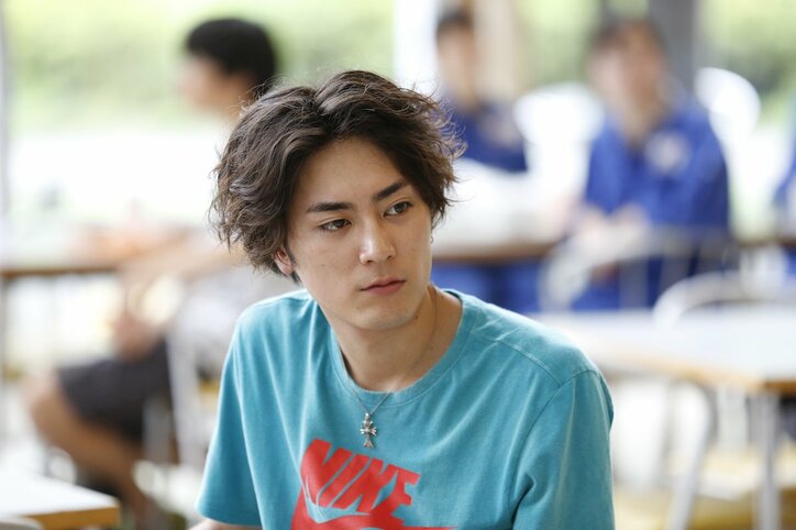 もしも土屋太鳳＆間宮祥太朗が大学にいたら…　映画『トリガール！』より学食での場面写真が解禁