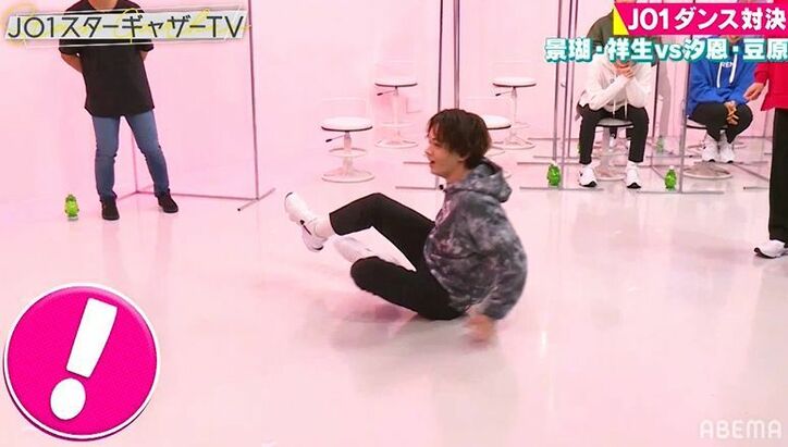 JO1のブレイクダンス対決、スゴ技連発で白熱の戦いに！メンバーも大盛り上がり
