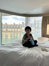 川崎希『パリのホテル無料♡』