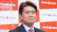 ヒロミ(59) 新たな愛車「新型トライトン」で妻・松本伊代(58)とドライブ