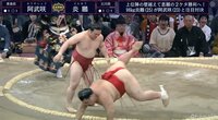 華麗な身のこなしで阿武咲を圧倒
