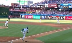 火の玉かよ！ 大谷翔平、爆速ヒットで“異変”が起きた…！？ 相手野手の動きがおかしくなる「狙ってたな」「さすが大谷さん」