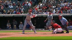 大谷翔平、自信を持って見逃しもストライク判定に苦笑い＆ベンチでも驚きの表情 「あれはボール」「気の毒」「低いよな」