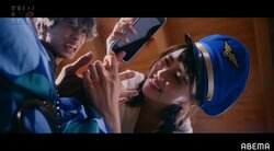 浮気を疑い彼氏を手錠で拘束！仲直りキスを描く斬新な「ドラ恋」ドラマ